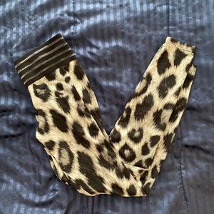 Cute Booty scrunch-butt leggings